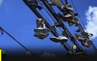 El verdadero significado de los zapatos colgados en los cables eléctricos