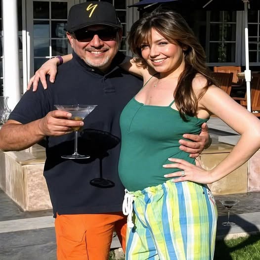 Thalía sorprende a todos con una…Ver más