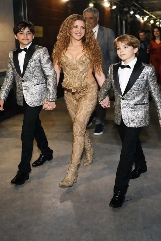 Los hijos de Shakira revelan todo, dicen que su madre no… Ver más