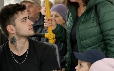 Discutí con mi suegra… Mi esposo corrió hacia mí, me abofeteó y gritó: “¡Fuera de aquí!” Pero lo que no sabían era que los ,000