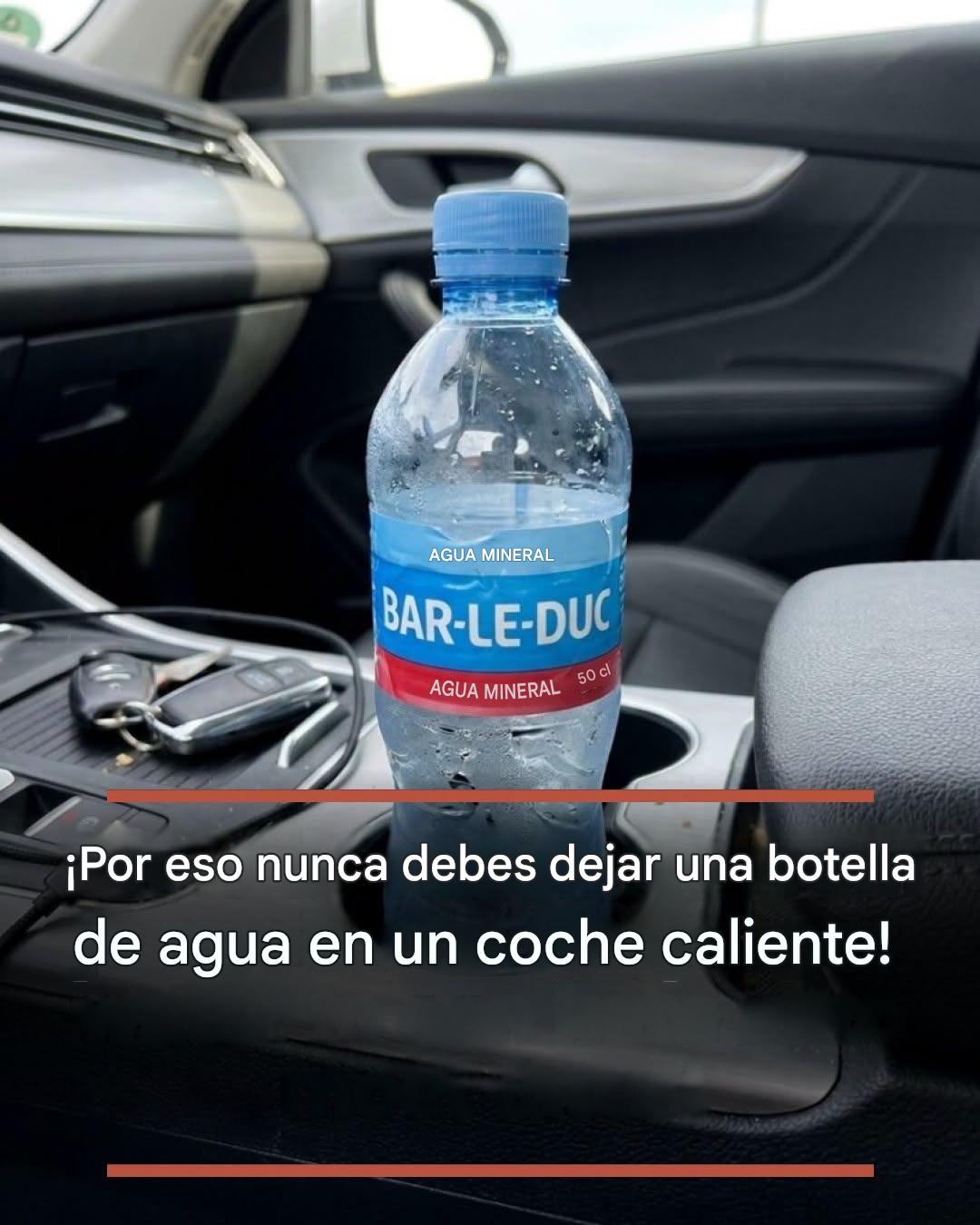 ¡Por eso nunca deberías dejar una botella de agua en un coche caliente!